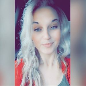 Meet your Posher, Brittney